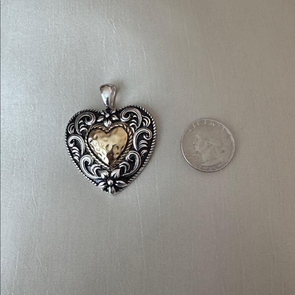 ❤️ New! Heart Pendant - Picture 3 of 3